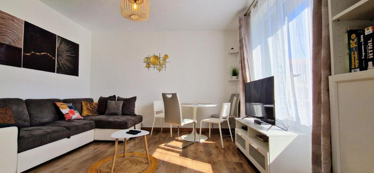 Superbe Appartement Proche De Toutes Commodites. Clermont-Ferrand Bagian luar foto